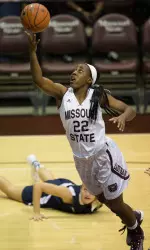 Tyonna Snow finished with 14 points, 7 rebounds, 6 steals and 4 assists