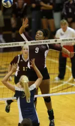 Simone House matched a career high with 11 kills on .625 hitting