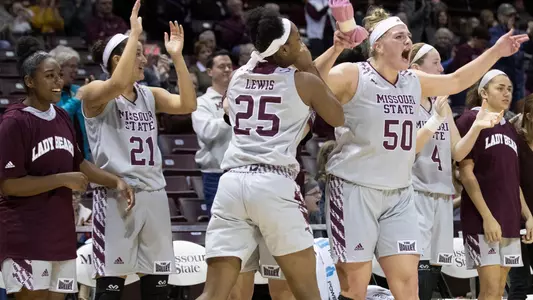 2018-19 women's basketball team