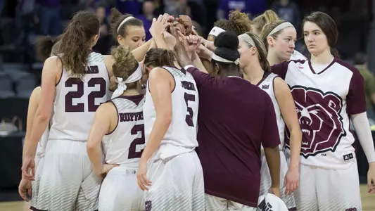 2017-18 women's basketball team