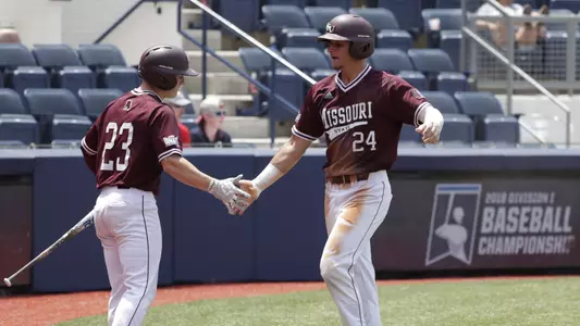 Jack Duffy, Drew Millas High Five