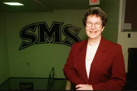 Dr. Mary Jo Wynn