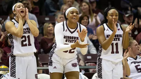 2019-20 WBB team