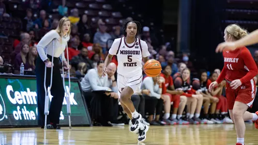 Aniya Thomas vs. Bradley