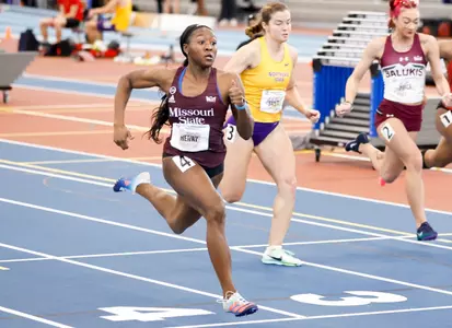 Calandra Henry MVC Championships