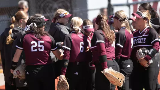 SB Huddle vs. Drake