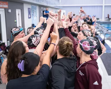 Swim & Dive Huddle