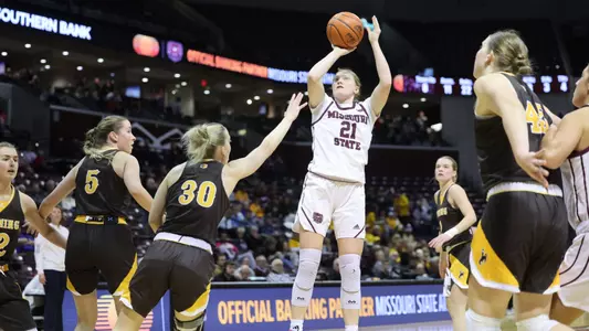 Kyrah Daniels vs. Wyoming