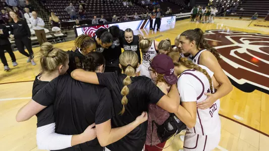 Lady Bears Huddle