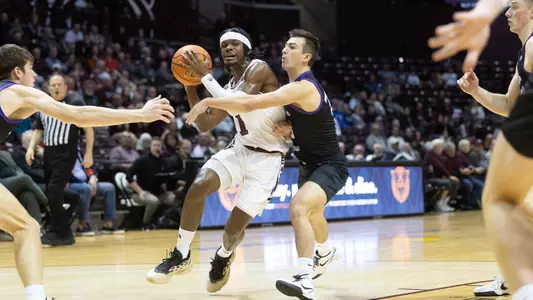 Mason vs UNI