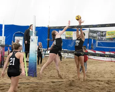 Beach VB vs. SBU (Ozark)