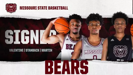 MBB Signing Group 4
