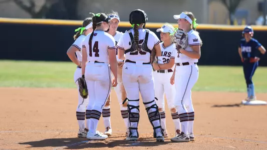 Softball vs UIC for a win on March 13, 2025. Kevin White/Missouri State University