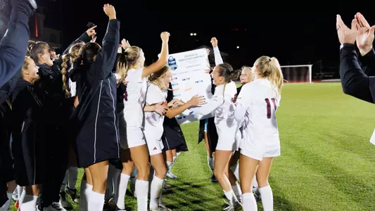 WSoc CUSA Quaterfinal Celebration Pic