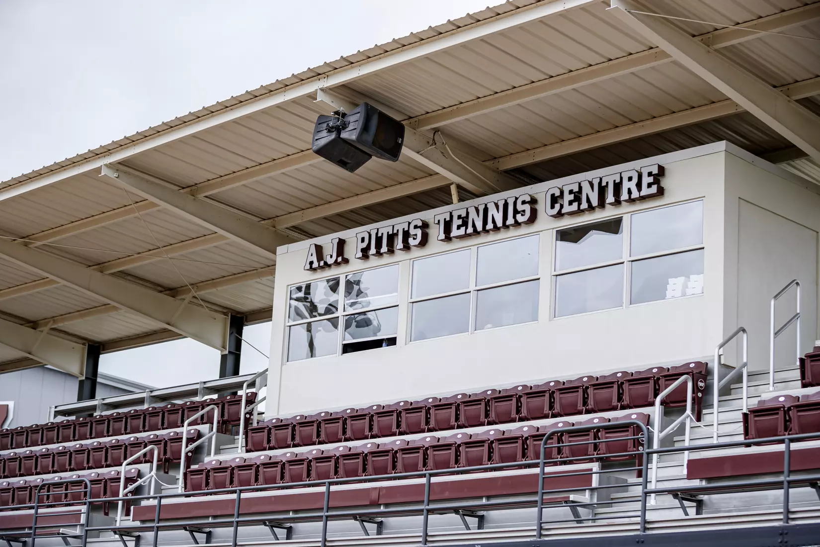 STARKVILLE, MS - MARCH 27, 2021 - A.J. Pitts Tennis Centre before the match between the Florida Gators and the Mississippi State Bulldogs at the AJ Pitts Tennis Centre in Starkville, MS. Photo By Sarah Triplett