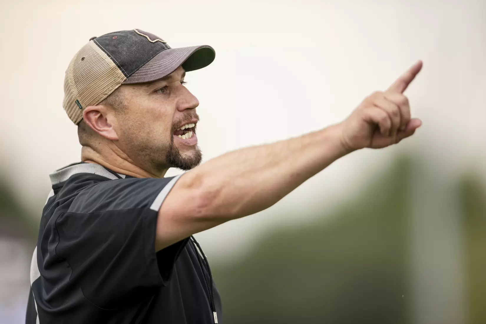 STARKVILLE, MS - August 06, 2021 - MississippI State Defensive Coordinator Zach Arnett during a training camp practice at the Leo Seal Jr. Football Complex at Mississippi State University in Starkville, MS. Photo By Austin Perryman