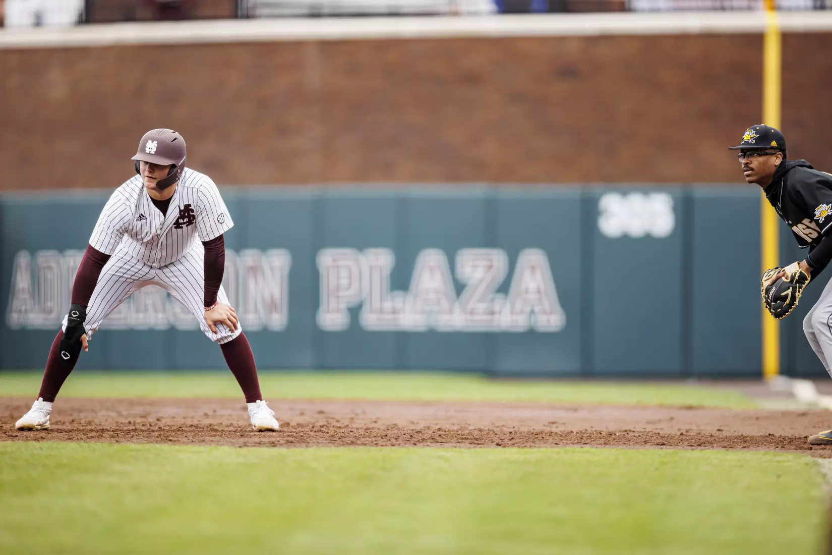 STARKVILLE, MS - February 27, 2022 - Mississippi State Catcher Logan Tanner (#19) during the game between the Northern Kentucky Norse and the Mississippi State Bulldogs at Dudy Noble Field at Polk-Dement Stadium in Starkville, MS. Photo By Austin Perryman