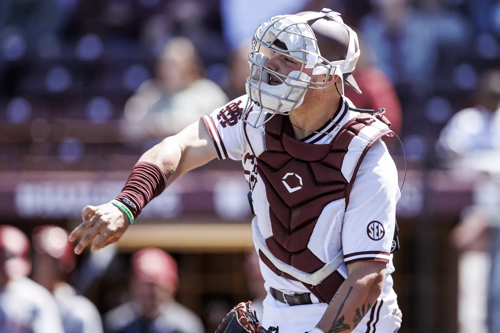 STARKVILLE, MS - March 26, 2022 - Mississippi State Catcher Logan Tanner (#19) during the game between the Alabama Crimson Tide and the Mississippi State Bulldogs at Dudy Noble Field at Polk-Dement Stadium in Starkville, MS. Photo By Kevin Snyder