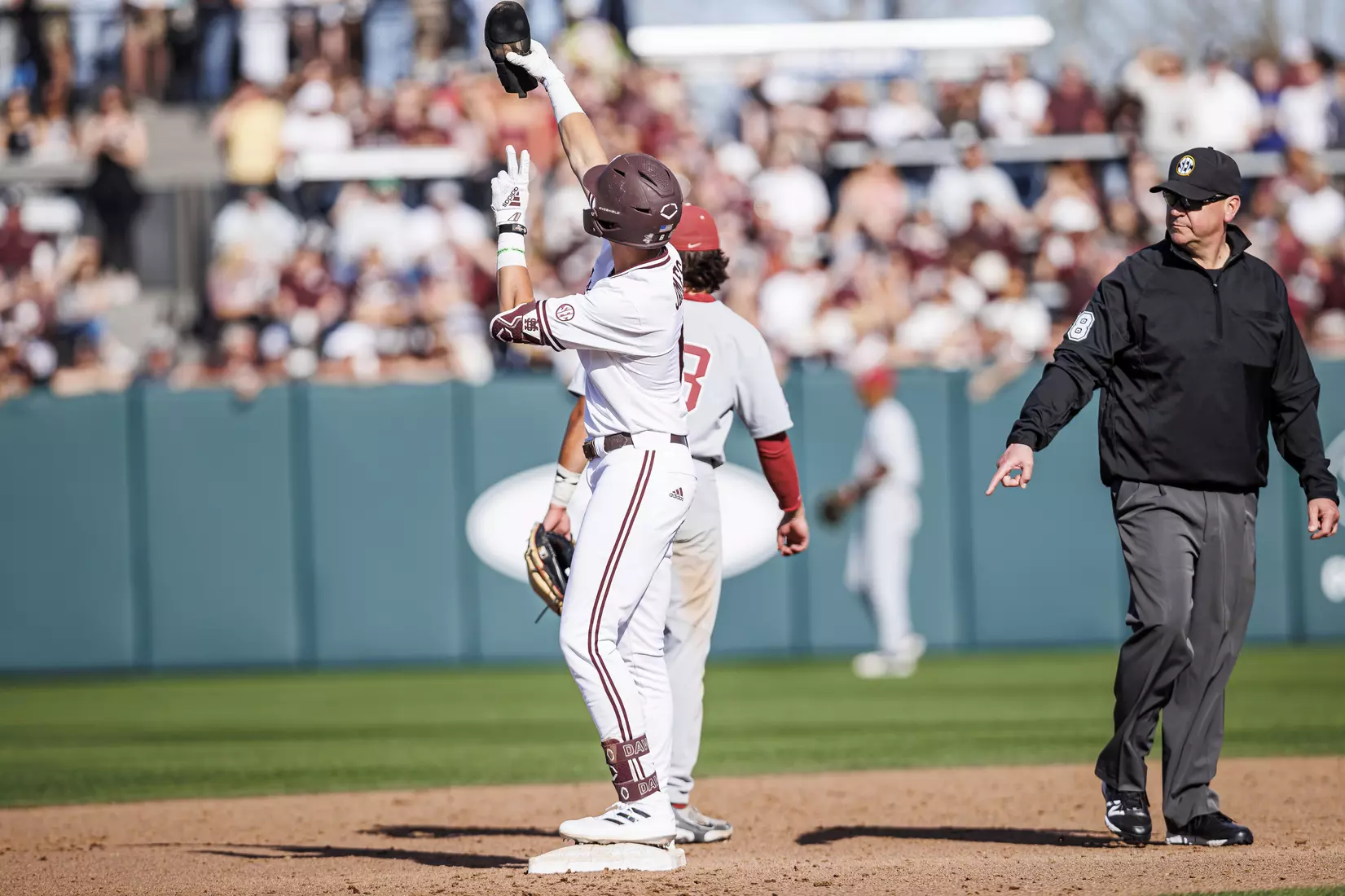 STARKVILLE, MS - March 26, 2022 - Mississippi State Infielder Kamren James (#6) during the game between the Alabama Crimson Tide and the Mississippi State Bulldogs at Dudy Noble Field at Polk-Dement Stadium in Starkville, MS. Photo By Kevin Snyder