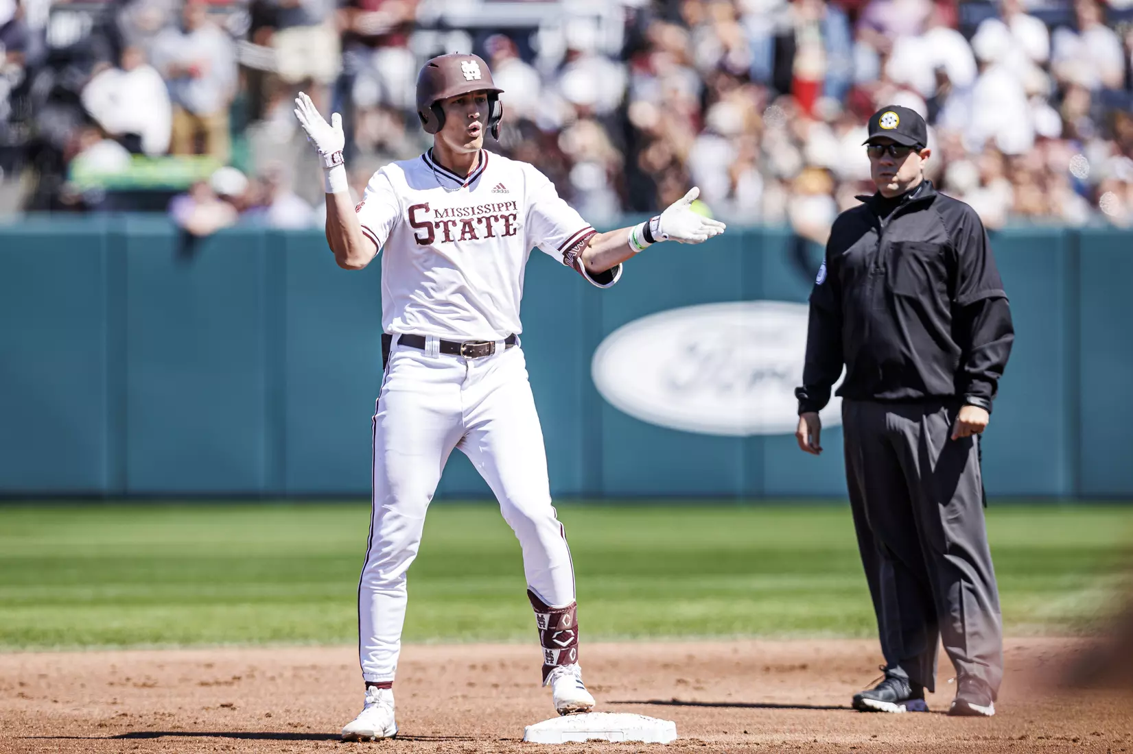 STARKVILLE, MS - April 09, 2022 - Mississippi State Infielder Kamren James (#6) during the game between the LSU Tigers and the Mississippi State Bulldogs at Dudy Noble Field at Polk-Dement Stadium in Starkville, MS. Photo By Mississippi State Athletics