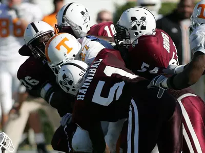 No. 25 Vols Hold Off Solid Bulldog Effort, 33-21