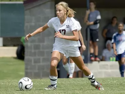 Bulldog Soccer Drops 1-0 Heartbreaker To Arkansas