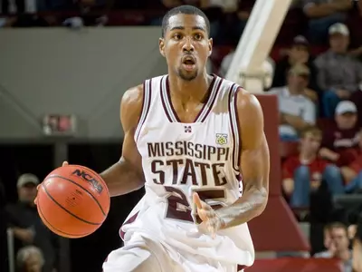 Bulldogs Outlast Gamecocks For 75-70 Victory