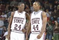 Bulldogs Fall To Arkansas, 80-70