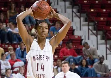 Women's Hoops Rallies To Defeat Kentucky In Double OT, 83-75