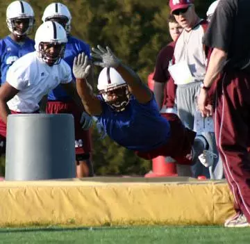 Offense Shows Improvement In Cool Weather Workout