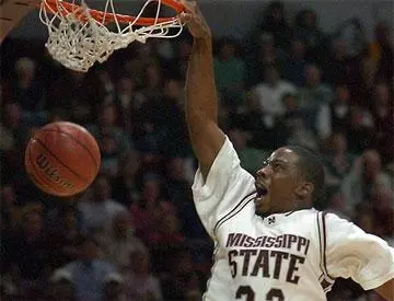 Bulldogs Look To Maintain SEC West Lead At Arkansas In Road Finale