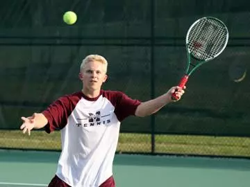 Bulldog Netmen Win 4-1 Over Oregon To Conclude Play At Blue-Gray Classic