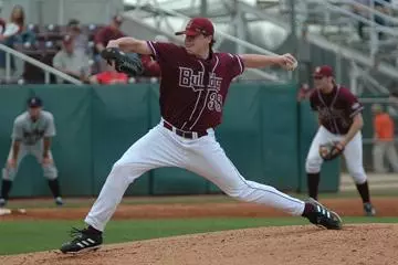 Dunn Pitches State Past Arizona 3-2