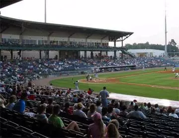 No. 15 Dogs Test No. 19 Rebs In Pearl At Inaugural Governor's Cup Game