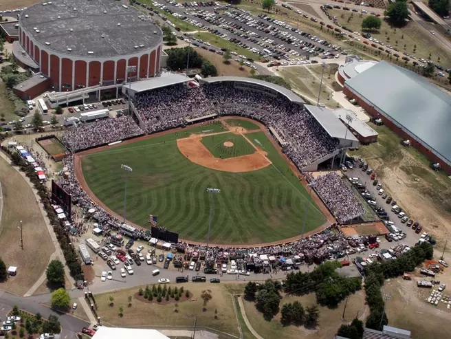 Record Tourney Crowds At Dudy Noble Field Rated Top 2007 NCAA Super Regional Story By Rivals.com