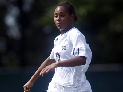 Henderson Scores As Bulldogs Drop Narrow 2-1 Decision To South Carolina