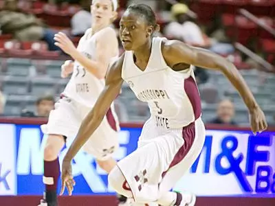 Lady Bulldogs Rout Nicholls State 97-25 To Remain Perfect