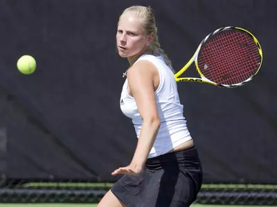 MSU Lady Netter Tsigvintseva Impressive Again, Moves Into Finals