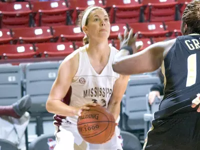 Lady Bulldogs Roll Against Monticello In Exhibition Affair