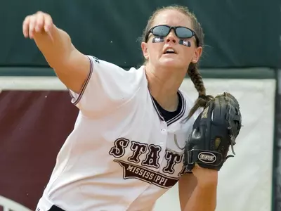 Bailey Hits Team-Leading Fourth Home Run As Bulldogs Drop 3-2 Decision To Arkansas