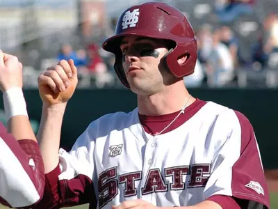 AU Takes Series With 12-2 Triumph Over Bulldogs