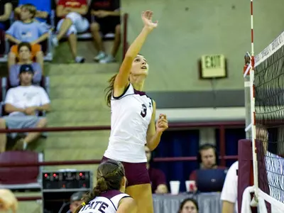 Volleyball Bulldogs Drop 3-0 Decision To Lady Vols