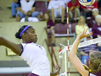 State Rally Falls Short In Five-Set Thriller With Arkansas