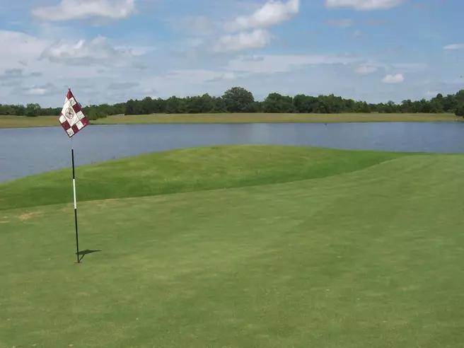 Bulldogs Hit The Links In Florida