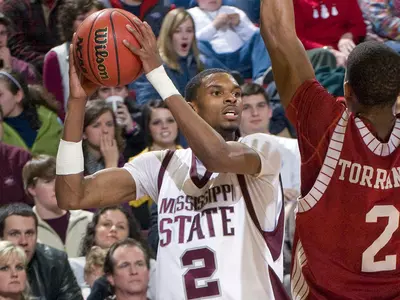 Basketball Bulldogs Come Up Short At Florida