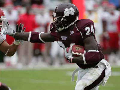 Houston Pulls Away From Bulldogs Late For 31-24 Win