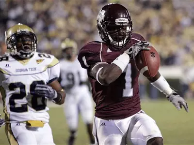 #25 Georgia Tech Holds Off Bulldogs, 42-31