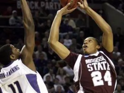 Bulldogs Fall To Washington In NCAA Championship Opener, 71-58