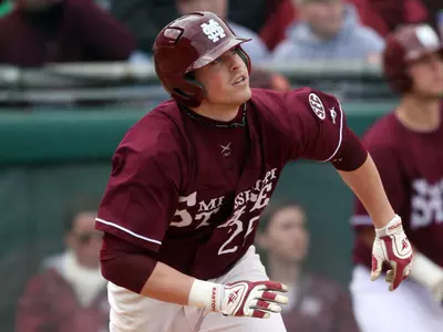 Alabama Edges Bulldogs In Rain-Plagued Game 2 For 17-16 Victory