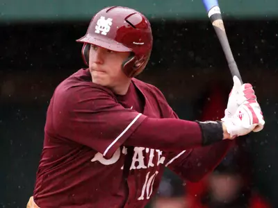 Auburn Nips Diamond Dogs, 9-8, In Series Opener